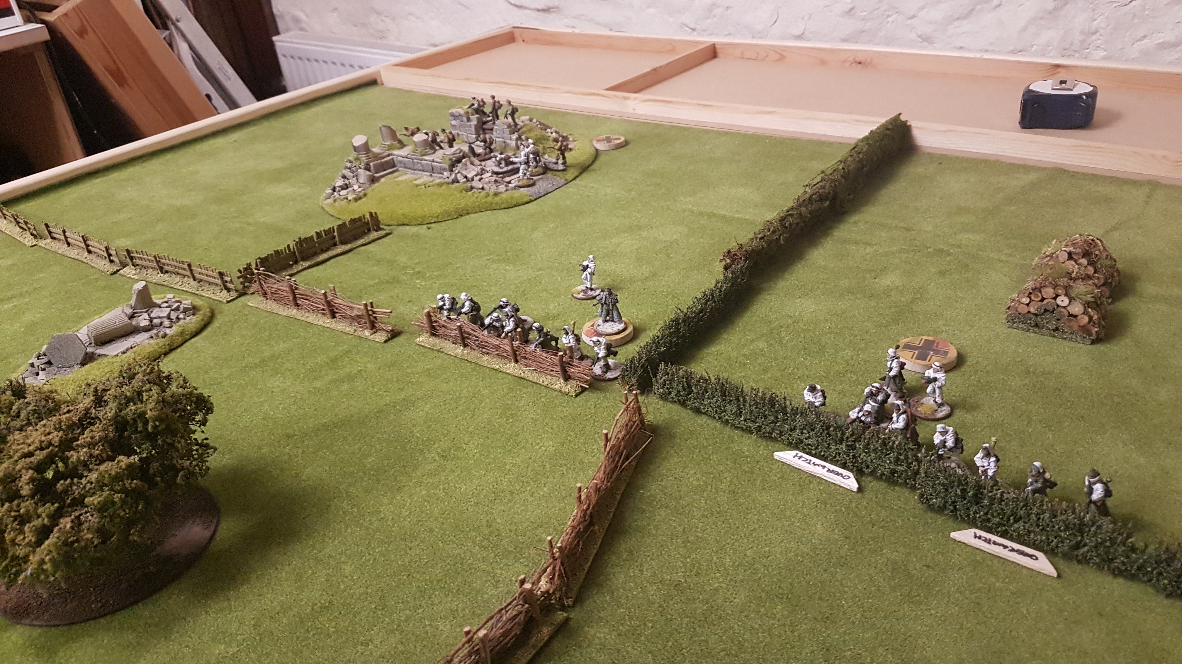 The third German infantry section deploys on their right flank.