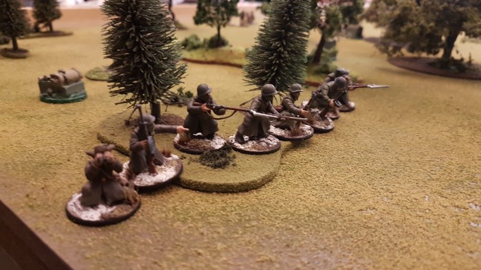 Russian infantry start to deploy